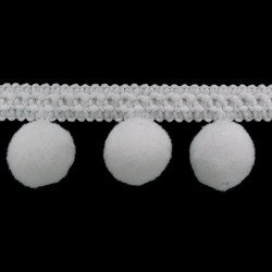 PA-40 / ДЕКОР (10 м) Тесьма с помпонами