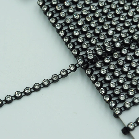 TJG – 4 (9 м) Лента со стеклянными бусинами