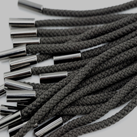 BAG-DTY5/130E (10 szt.) sznurek odzieżowy tunelowy z metalowymi końcówkami