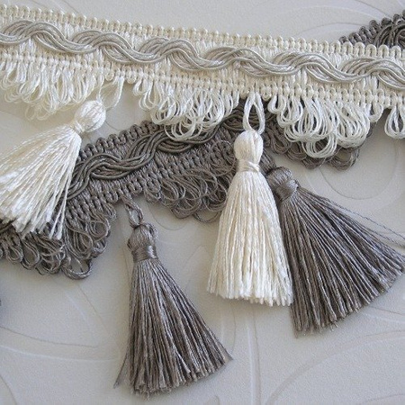 BPK - 019 (10 m) tassels trim