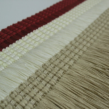 PSD - 100c (10 м) бахрома декоративная резная.